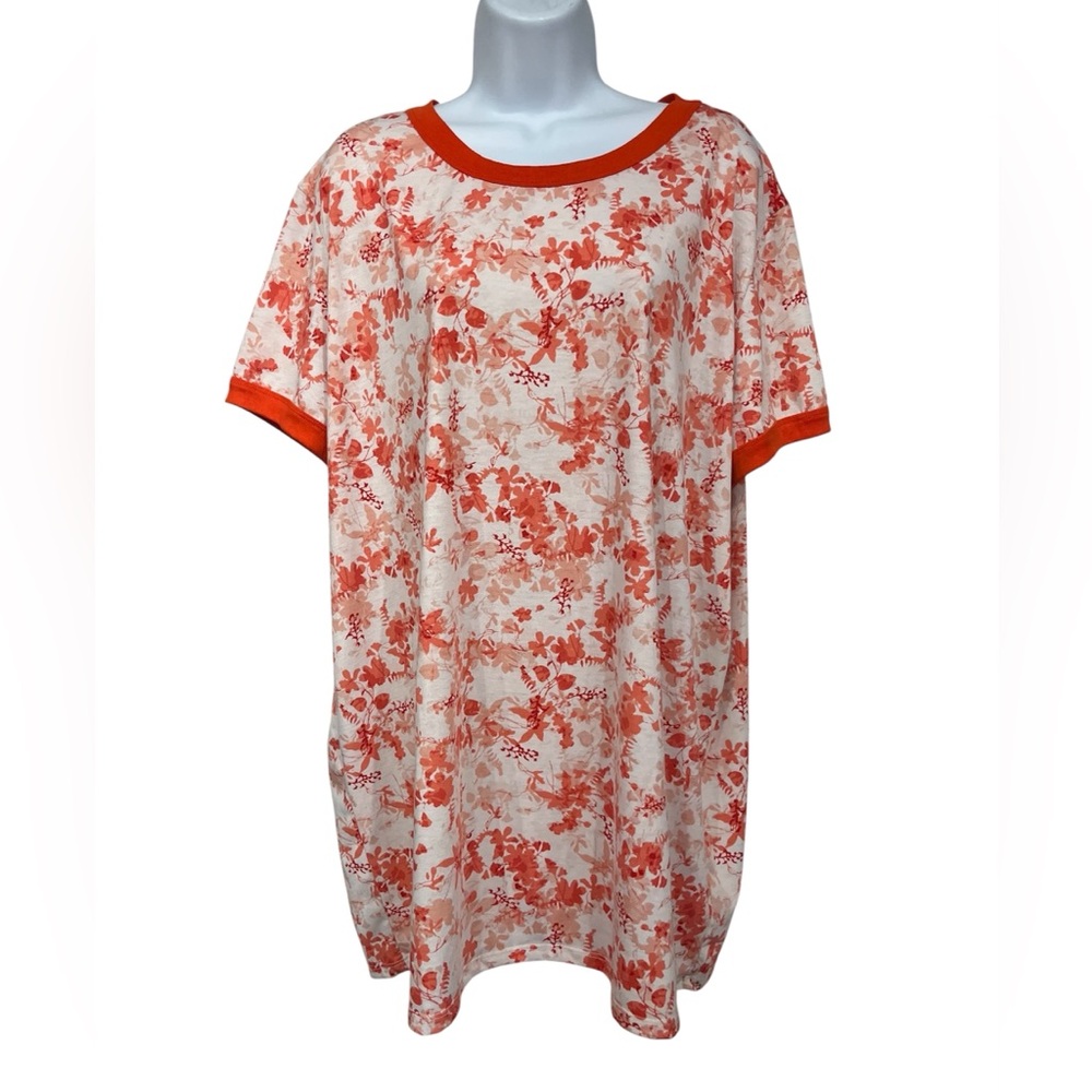 LuLaRoe Short Sleeve Tee in Cream and Coral Floral